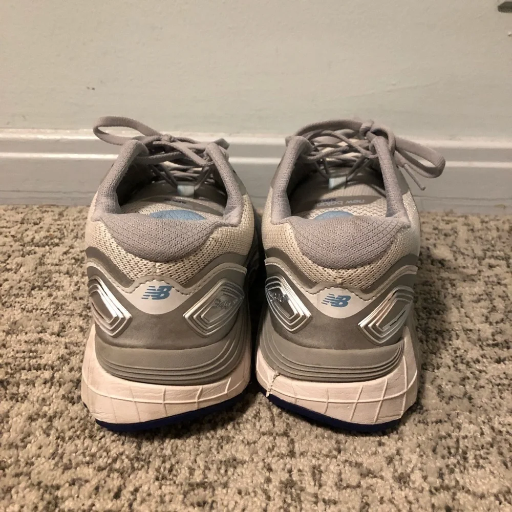 New Balance 1340v3 Gray & Silver Tennis Shoes Size 9.5